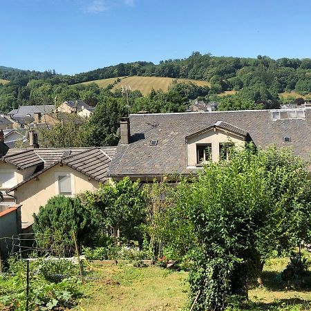 Chez Charlotte Et Michel Apartment Brassac  Екстериор снимка